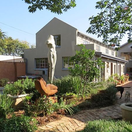 The Sculpture Yard 1 Apartment Pretoria Ngoại thất bức ảnh