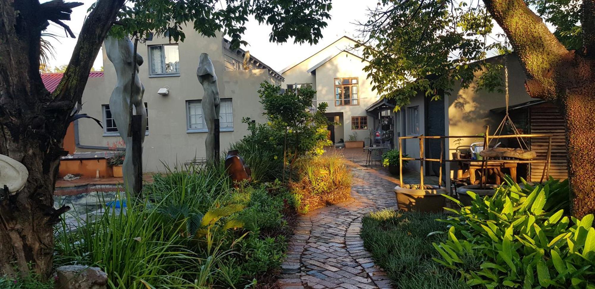 The Sculpture Yard 1 Apartment Pretoria Phòng bức ảnh
