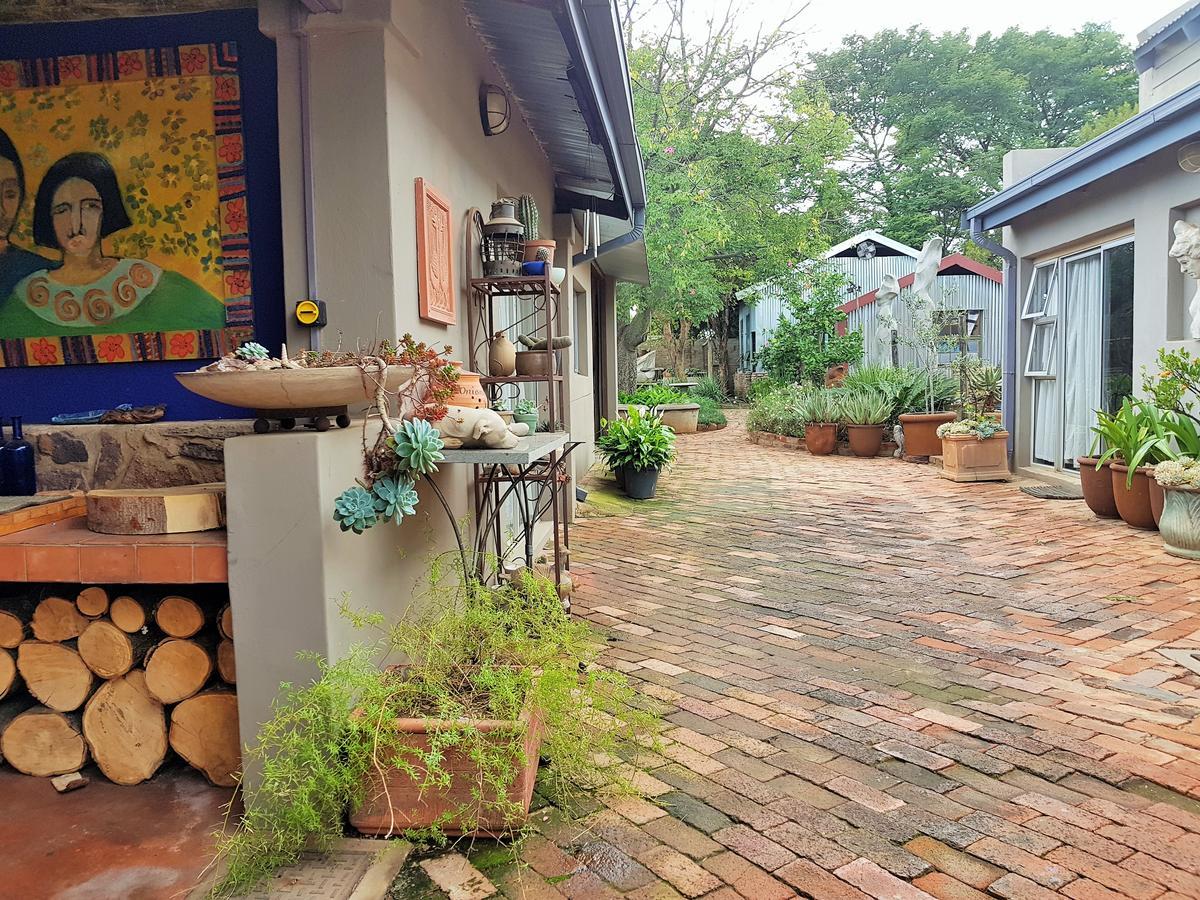 The Sculpture Yard 1 Apartment Pretoria Ngoại thất bức ảnh